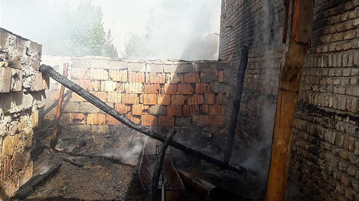 آتش سوزی یک دامداری در جاده ورامین