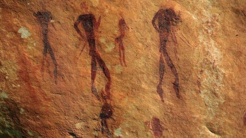 غاری 45000 ساله با نقاشی هایی عجیب از موجودات نیمه انسانی کشف شد! 