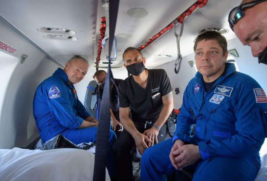  (تصاویر) فرود فضانوردان اسپیس ایکس