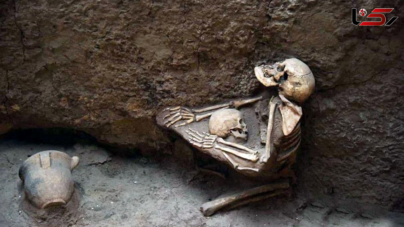 عکس از اسکلت مادری که می خواست جان فرزندش را در زلزله حفظ کند!