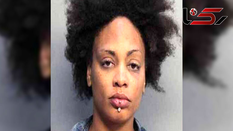 زیر لباس های خاص این زن چه رازی وجود داشت/ شرم پلیس از بازرسی بدنی + عکس