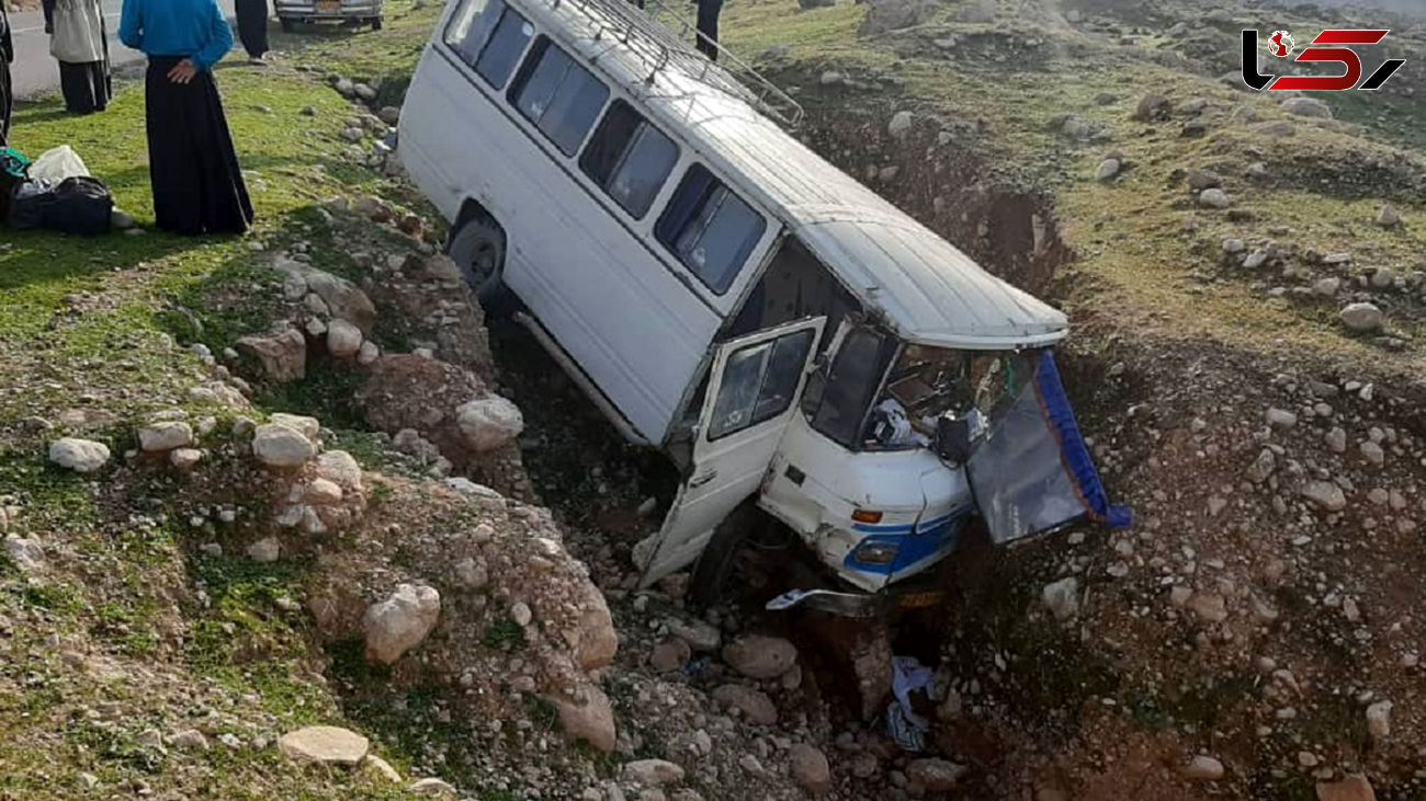 واژگونی خونین مینی بوس در محور لالی- شاه آباد