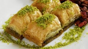 شیرینی مخصوص پذیرایی از مهمانان نوروزی را در خانه بپزید + دستور پخت