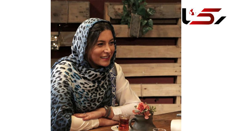 عکس / چهره جدید فریبا نادری در یک کافی شاپ