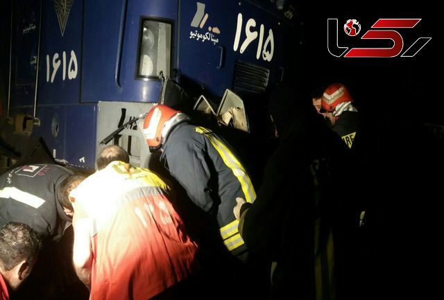 تصادف هولناک قطار با پژو 206 در جاده " تبریز - آذرشهر " + عکس لحظه حادثه
